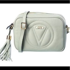 𝐕𝐀𝐋𝐄𝐍𝐓𝐈𝐍𝐎 By Mario Valentino leather cross body 🌟 🍾 MINT GREEN